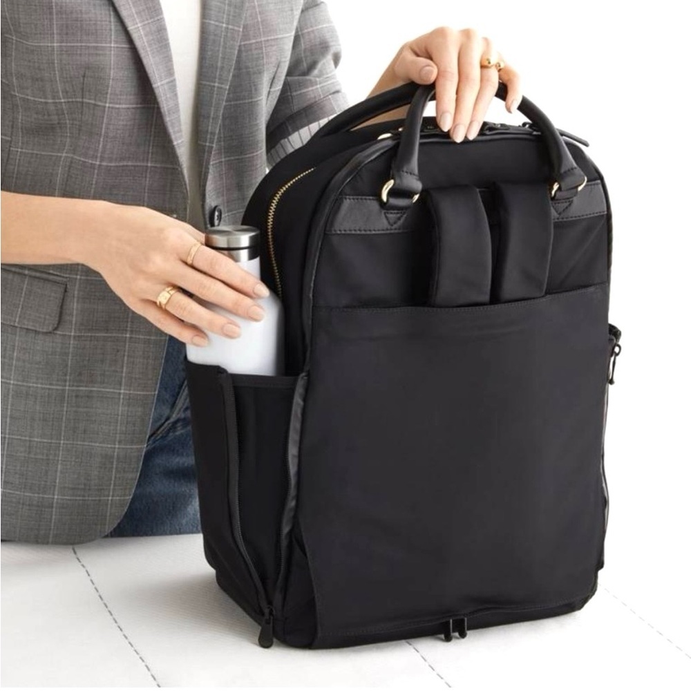 Lo & Sons rowledge Black nlyon/ leather leather Backpack - Picture 6 of 13